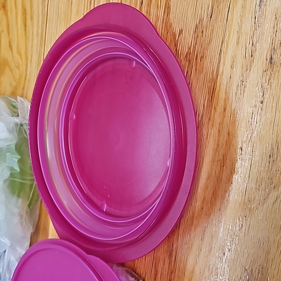 NWT Tupperware - Picture 5 of 14
